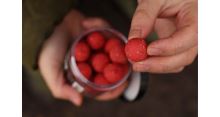 Nikl Rozpustné Criticals Boilie Strawberry 250 ml (7)