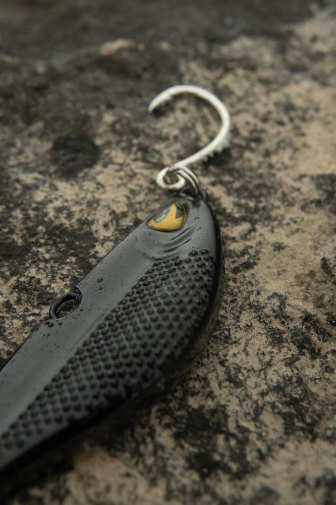 Black Cat Nástraha Heavy Vibe V Lure Black (4)