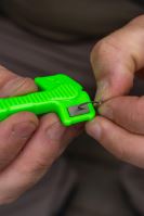Korum Utahovač Uzlů Rig Multi Tool s Brouskem (5)
