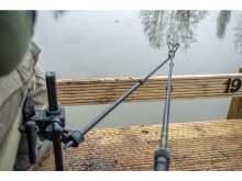 Korum Přední Podpěra Any Chair Telescopic Feeder Arm (1)