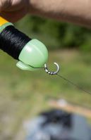 Black Cat Plovák Outrigger Float (1)