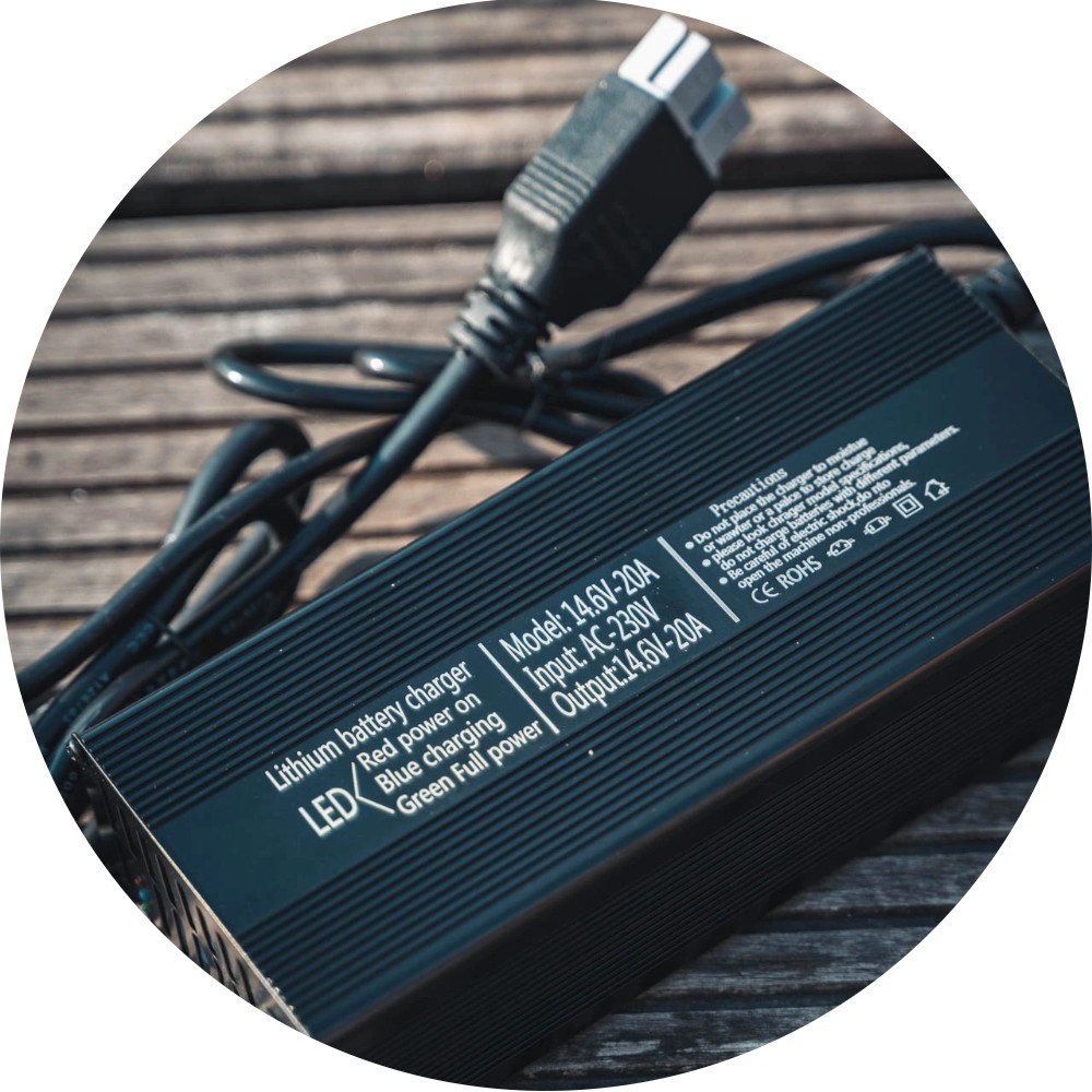 Voltacase nabíječka 12v 20a