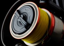 Savage Gear Naviják SG2 4000 FD + Splétaná Šňůra (4)