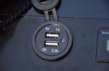 Mivardi Lithiová Baterie M-CELL 12 V 100 Ah + 20 A Nabíječka (11)