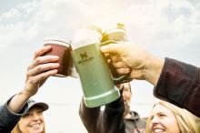 Stanley Korbel Na Pivo Adventure Series Vakuový Zelený 700 ml (2)