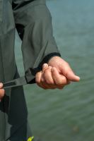 RidgeMonkey Bunda APEarel ThermaPro Waterproof Shell Coat Green (8)