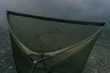 Nash Podběrák Air Force F10 Landing Net 46" (3)