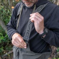 Avid Carp Zimní Oblek Arctic-Series Distortion Thermal Suit (5)