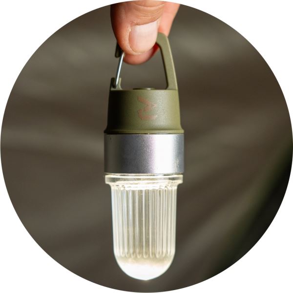 One More Cast Světlo na Lahev The BottleJob Rechargable Lantern And Bottle Lid