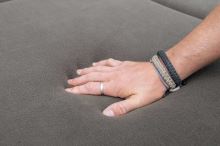 Avid Carp Lehátko Benchmark LevelTech X Bed (1)