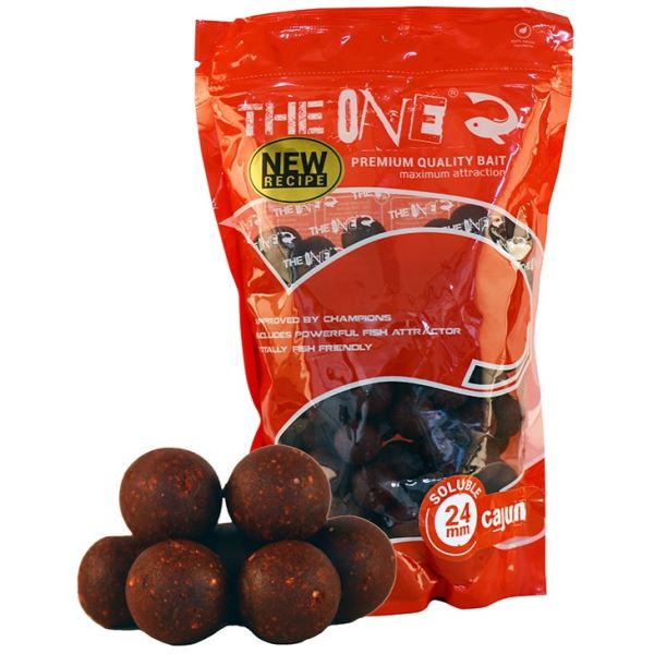 The One Boilies Rozpustné Red Soluble Jahoda Kořeněná Klobása 1 kg