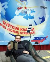 Anda Solární Nabíječka s baterií (4)