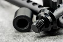 One More Cast Hrazdy Elbowz Black Anodised Aluminium 2 Rod Std 8" & 7" 2 ks (4)