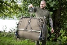 Avid Carp Lehátko Benchmark Lite Memory Foam Bed (2)