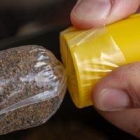 Avid Carp Sada Na Plnění PVA Sáčků Transfer Solid Bag System (5)