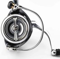 Daiwa Naviják 18 Exist G LT 4000D C (3)