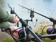 Delphin Prut CorsaBLACK NERO 3,6 m 3 lb 3-díl (11)