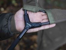 Avid Carp podběrák Breach landing net 42 dvoudílný (1)