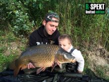 R-SPEKT Kšiltovka Camou (8)