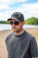 Avid Carp Kšiltovka Distortion Dark-Camo Cap (2)