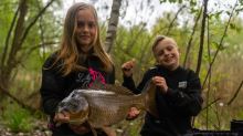 R-SPEKT Dětská Mikina S Kapucí Lady Carper Black (10)