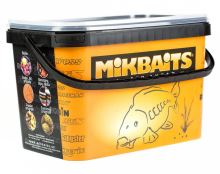Mikbaits Boilie Robin Fish Brusinka Oliheň - 2,5 kg 16 mm