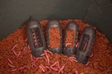 Korum Krmítko Window Combi Feeder (6)