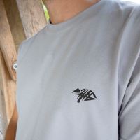 Giants Fishing Tričko Pánské Kapr s Kostrou Šedé (2)