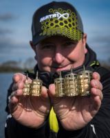 Matrix Krmítko Plastic Cage Feeder XS (14)