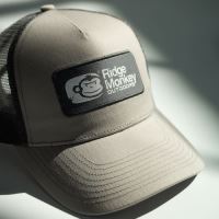 RidgeMonkey Outdoors Kšiltovka Stack Logo Badge Trucker Cap JET (1)