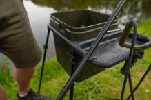 Avid Carp Stojan na Kbelík Bait Station (10)