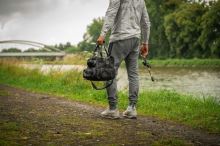 Fox Rage Taška Camo Voyager Medium Tackle Bag (17)