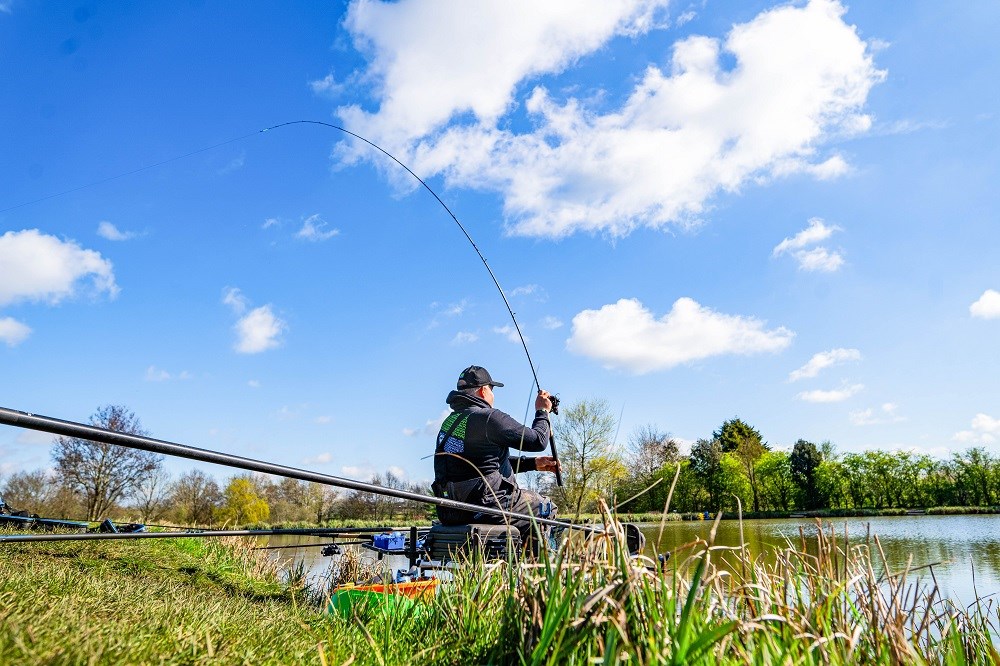Preston Innovations Prut Dura Carp Feeder 9 ft 30 g (5)