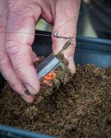 Matrix Krmítko Plastic Cage Feeder XL (19)