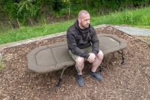 Avid Carp Lehátko Benchmark LevelTech Bed + Spacák Ascent RS Camo Standard (11)