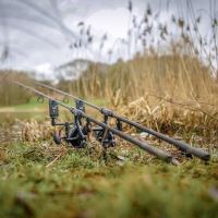 Avid Carp Hrazda na 2 Pruty Lok Down 2 Rod Fixed Buzz Bar (2)