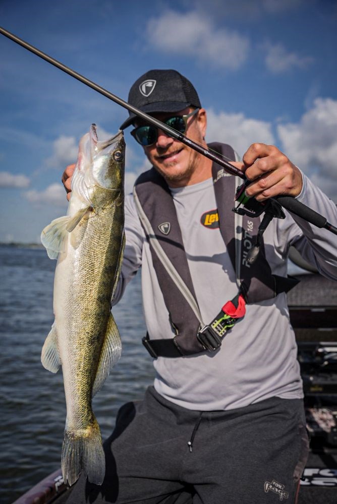 Fox Rage Prut Warrior Zander Cast 2,1 m 10-40 g 1+1-Díl (11)