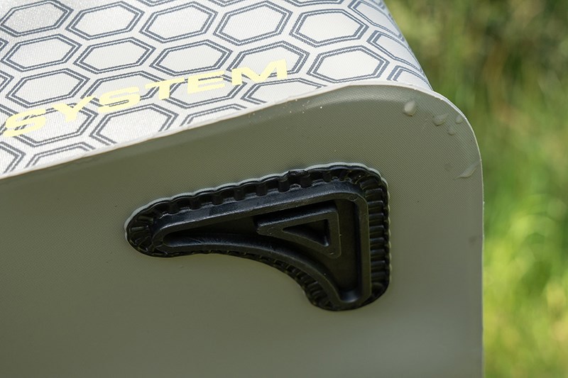 Matrix Chladící Taška EVA XL Bait Storage System (21)