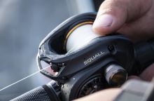 Penn Multiplikátor Squall 300 Low Profile RH (2)