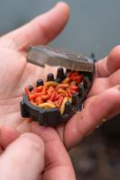 Korum Krmítko Bait Gripper Feeder (3)