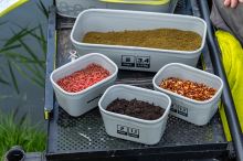 Matrix Pouzdro Chladící EVA Bait Cooler Tray (14)