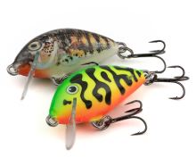 Salmo Wobler Tiny Floating Holo Stickleback 3 cm (2)