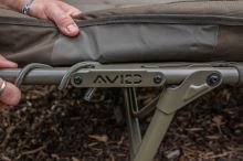 Avid Carp Lehátko Benchmark LevelTech X Bed + Spacák Ascent RS Camo XL (7)