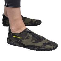 RidgeMonkey Boty APEarel Dropback Aqua Shoes Camo (1)