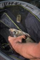 Matrix Krmítko Plastové Spodní Zátěž Small (14)