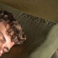 Avid Carp Polštář Benchmark Ultra Memory Foam Pillow (4)