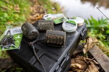 Korum Krmítko Open End Feeder Medium (1)