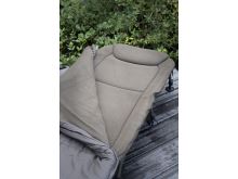 Avid Carp Lehátko Se Spacákem Benchmark Lite Memory Foam System (8)