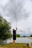 Fox Prut Horizon X5 Black 13 ft 3,5 lb 2-Díl (11)