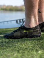 RidgeMonkey Boty APEarel Dropback Aqua Shoes Camo (7)